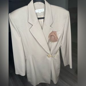 A la mode city image chain blazer